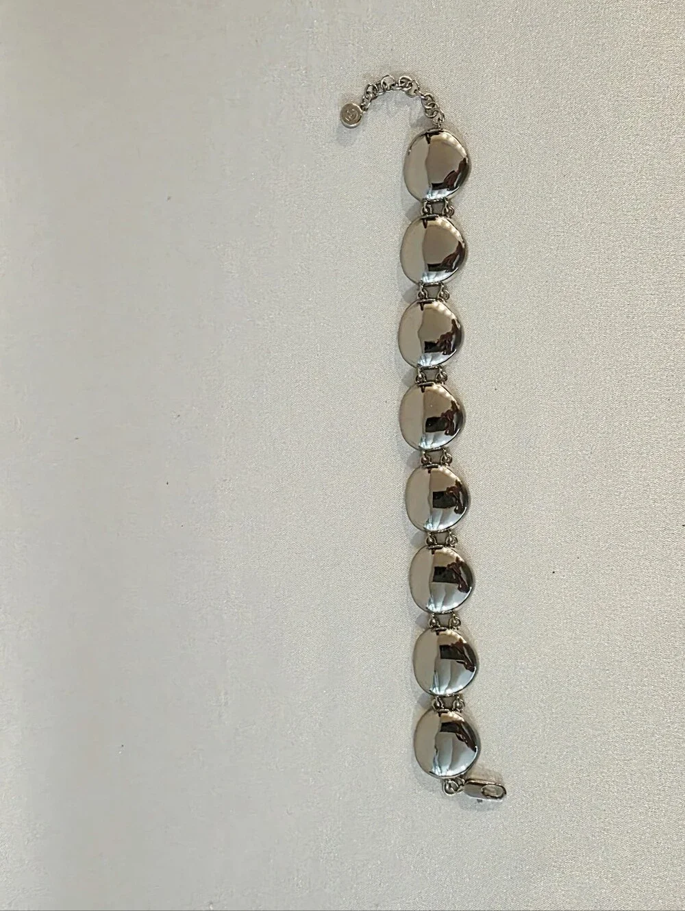 ETTIKA Polished Pebble Linked Bracelet Rhodium-plated 7"+2" New - Picture 4 of 4